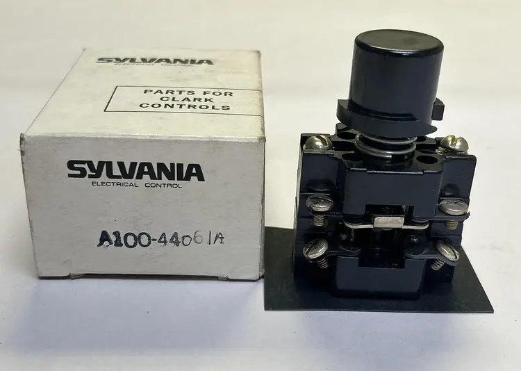 New | in-Stock SYLVANIA A100-44061A Miscellaneous Equipment (Electrical & Power) Ohio US | Surplus Asset Holdings #1209852