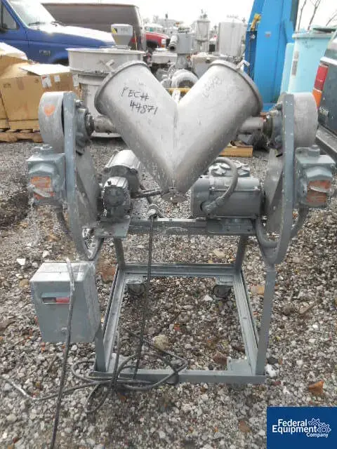 Used Patterson-Kelley 8 QT P-K TWIN SHELL BLENDER, S/S Agitators, Blenders, Mixers Ohio US | Federal Equipment Company #125637