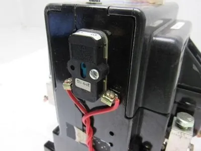 JOSLYN CLARK 7403-3050-22 SIZE 3 250VDC Definite Purpose Contactor 100A Open New