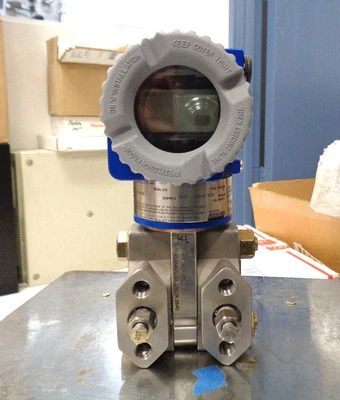Used foxboro Model IDP10-A20D21F-M1 Transmitter Miscellaneous Laboratory Equipment California US | CAL-L Enterprises #1459334