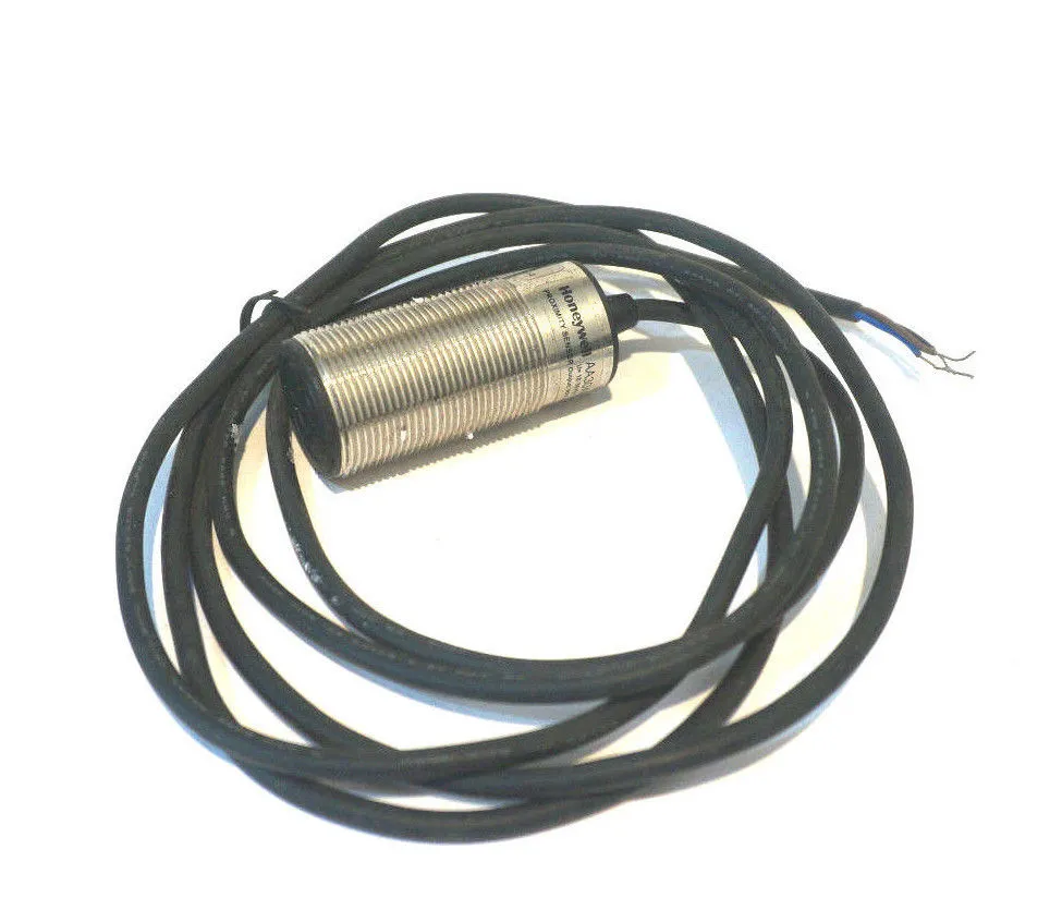 NEW HONEYWELL AA30AN10 PROXIMITY SENSOR