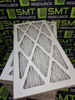 SMITH PLEATED FILTER 10x20x1 - LOT OF 12- BRAND NEW