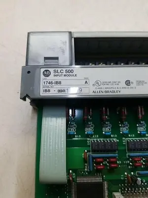 USED ALLEN BRADLEY 1746-IB8