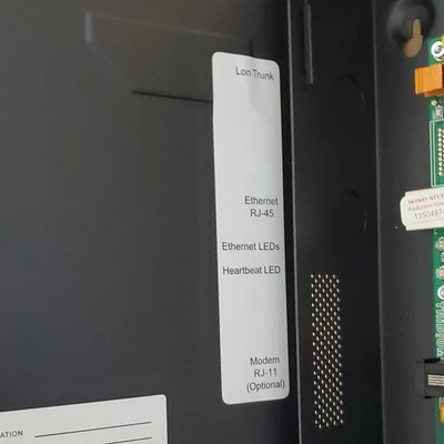 NEW Schneider Electric UNC-520-2