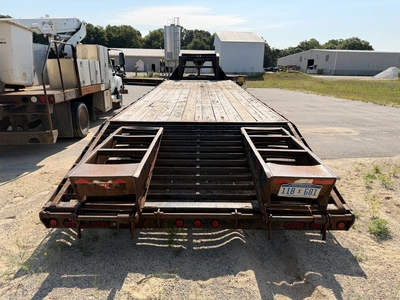 Used 2010 PJ GOOSENECK DECKOVER TRI-AXLE Deckover Trailers Michigan US | Miedema Asset Management Group #1338391