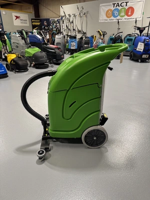 Mosquito 16 Gallon Wet/Dry Vacuum NEW