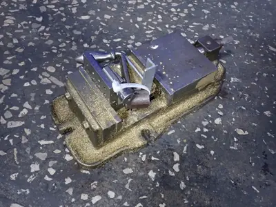 4 1/2" Vise