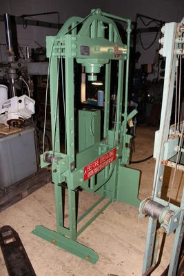 USED K.R. 37EMD-4
