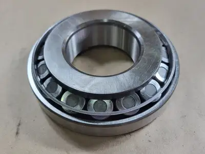 NEW SKF 31313 J2/QCL7C
