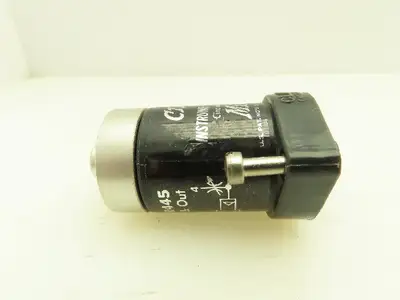 Clippard R445 Minimatic 4-Way Delay In & Out Valve Air Pneumatic Lot of 2