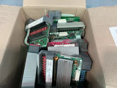 Used ALLENBRADLEY 1746OA16 PLC Input & Output Ohio US | HGR 24 #1507696