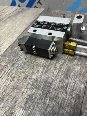 GLUE MACHINERY CORPORATION BF0441BD2S Electrical/PLC/Automation | ESS Industrial Equipment Sales (8)