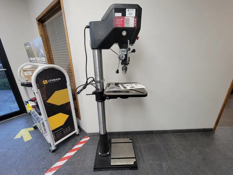 New | in-Stock KING CANADA 58006 Drill Press (Woodworking) British Columbia CA | Lenmark #255178