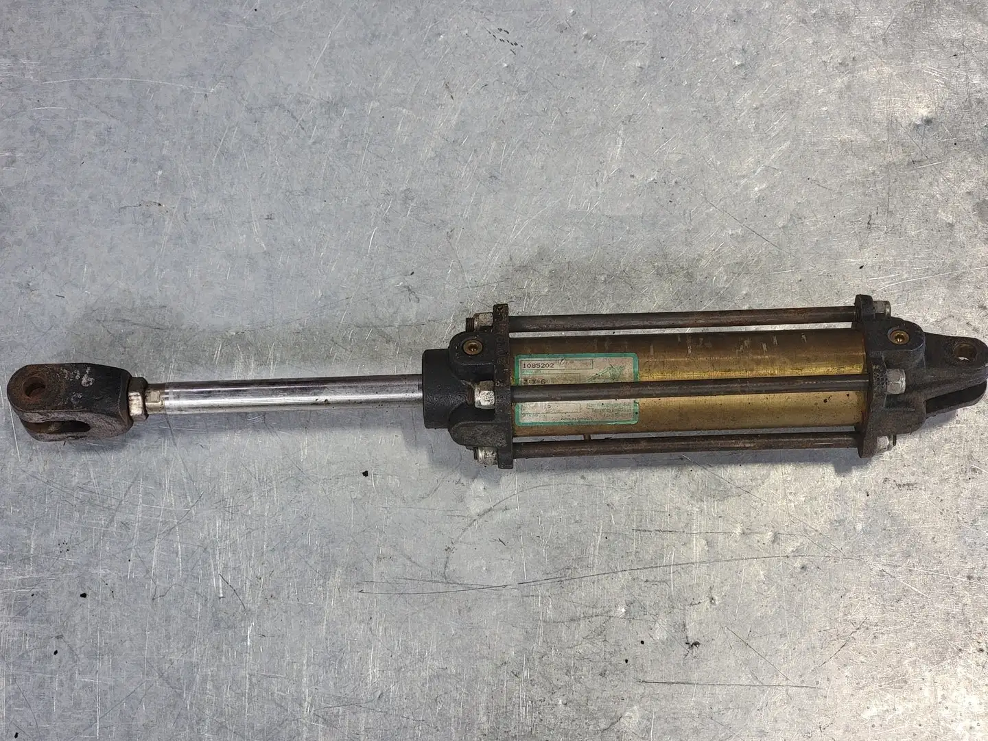 Pneumatic Air Cylinder 2" Bore x 6" Stroke