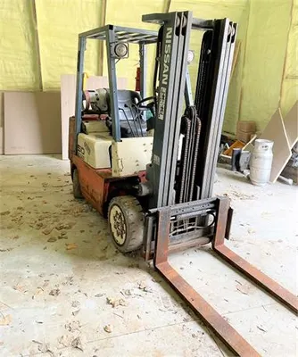 Nissan 25PV Forklift
