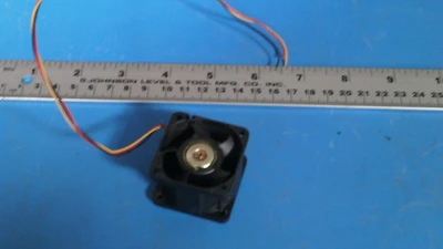 USED DELTA ELECTRONICS DC BRUSHLESS SERVER FAN