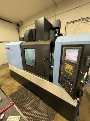 Used 2009 DOOSAN DNM 500 Vertical Machining Centers Illinois US | Aucto #1424245