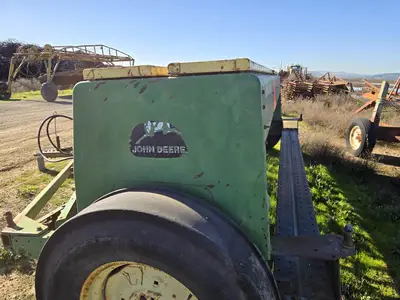 USED 1986 JOHN DEERE 8300