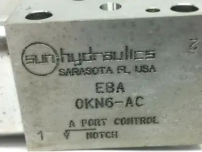 EBA | Sun Hydraulics  Sandwich Manifold 1/4" NPTF - Used