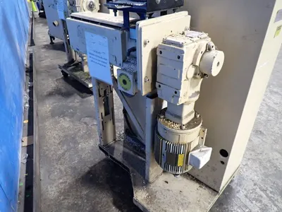 Novatec 18" X 18" X 21" Extruder