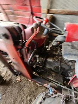 MASSEY FERGUSON 135 Tractor | Iron Listing (12)