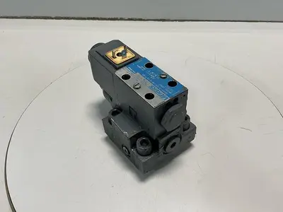 USED VICKERS DG4V-3-2AL-M-U-HL7-60