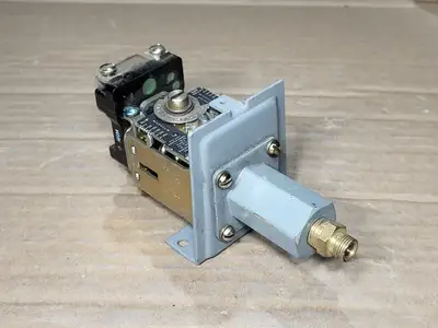 USED ALLEN-BRADLEY 836-C8