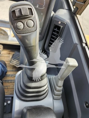 USED 2022 XCMG XE55U