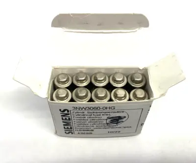 USED SIEMENS SENTRON CYLINDRICAL FUSE, SLOW-BLOW, 6A