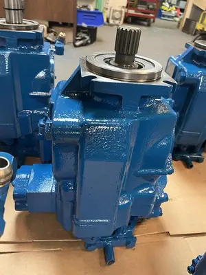 Used VICKERS PVH131C-RAF-3S-10-CM7-31 Hydraulic Pumps Ohio US | Surplus Asset Holdings #1226169