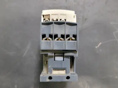 USED SCHNEIDER ELECTRIC LC1D25G7