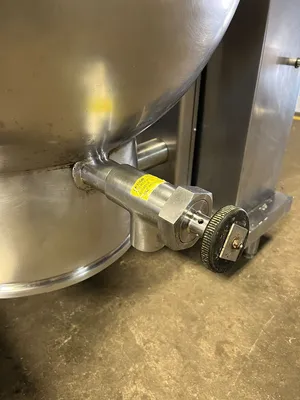 USED GROEN DEE/4T-60