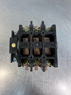 Gould 2200 EB330AA Contactor / 2090-70 DA 110/120V 50/60HZ (4D–34)