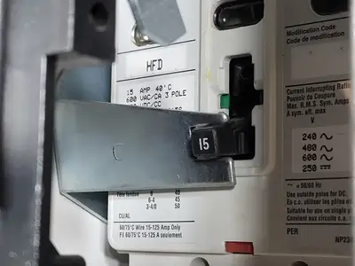 Used EATON SVX004A1-5A4N1 Switchgears British Columbia CA | Lenmark #240405