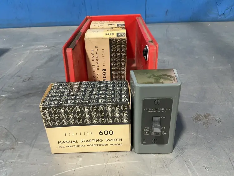 Used ALLENBRADLEY 600TAX5 / 800S1SA Starters Ohio US | HGR 24 #1485395