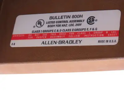 Allen Bradley 800T-XAP 1 Gang Explosion Proof Switch With Cover & Enclosure READ