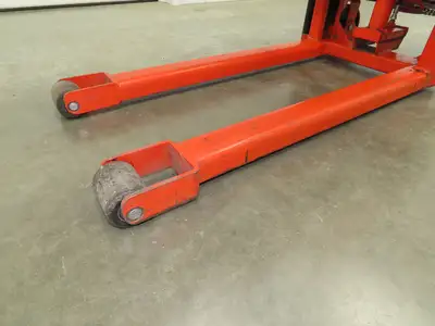 Used INTERRTHOR _UNKNOWN_ Pallet Lifters Indiana US | Arrow Industrial #795279