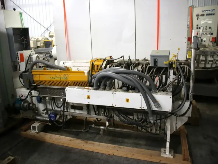 Used APV BAKER Perkins Extruders Illinois US | M&M Equipment Corp. #1377275