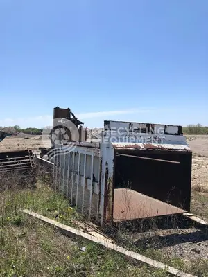 USED MCCLAIN EZ-PAK TRANSFER COMPACTOR