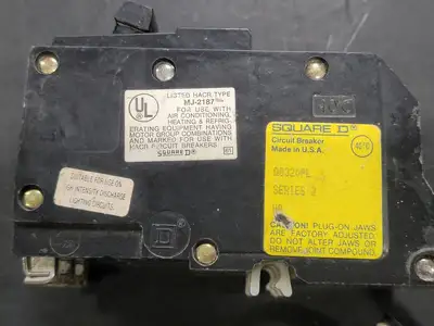 USED SQUARE D QO320