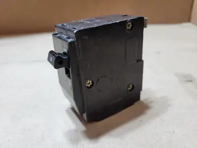 Used SQUARE D QO230 Switchgears British Columbia CA | Lenmark #1486883
