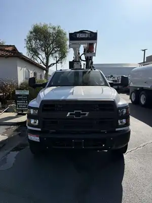 New | in-Stock 2023 CHEVY 5500 Bucket (boom) trucks California US | Commerce Truck Equipment Sales #1548785