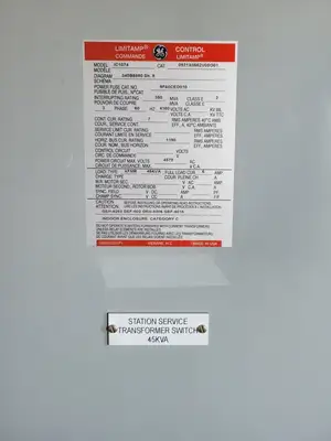 5kV Motor Control Center (MCC) Unit w/ (4) Breakers & (2) Load-Break Switches