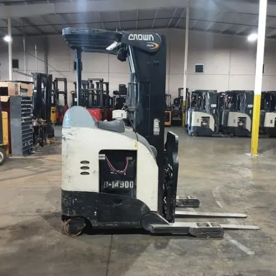 USED 2016 CROWN RR5725-45