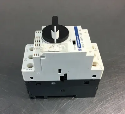 Telemecanique GV2-P08H7/ 2.5-4A Manual Motor Starter Circuit Breaker 3-Pole 4-E7