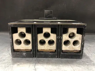 USED SQUARE D MHP36800MTV8002