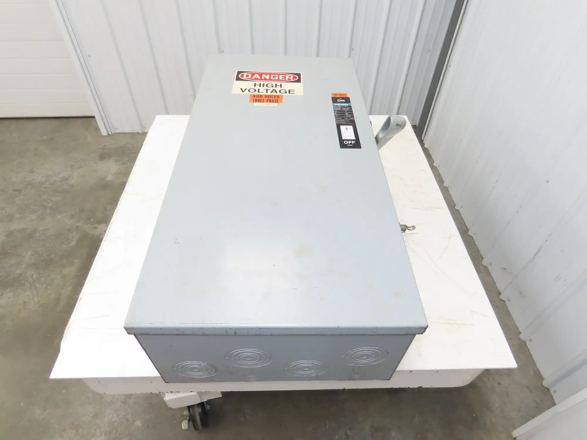 Siemens F-355 Vacu Break Clampamtic Safety Disconnect Switch 400A 600V 3P Fused
