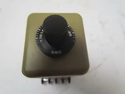 Eagle Signal CG907A3 120V AC/DC Time Delay Relay W/Base 0.25-1.75 Sec