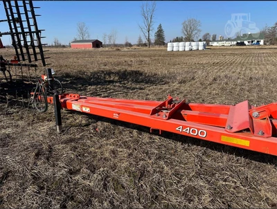 USED 2015 KUHN KRAUSE 4400-40