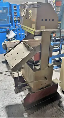 USED PHI PHI COMPRESSION MOLDING PRESS